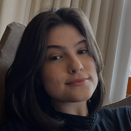 Mariely, estagiária de Psicologia